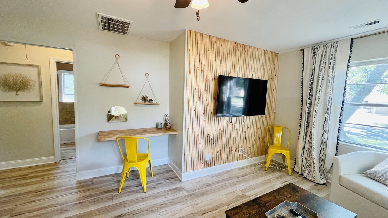 Photo of Livingroom in Topeka