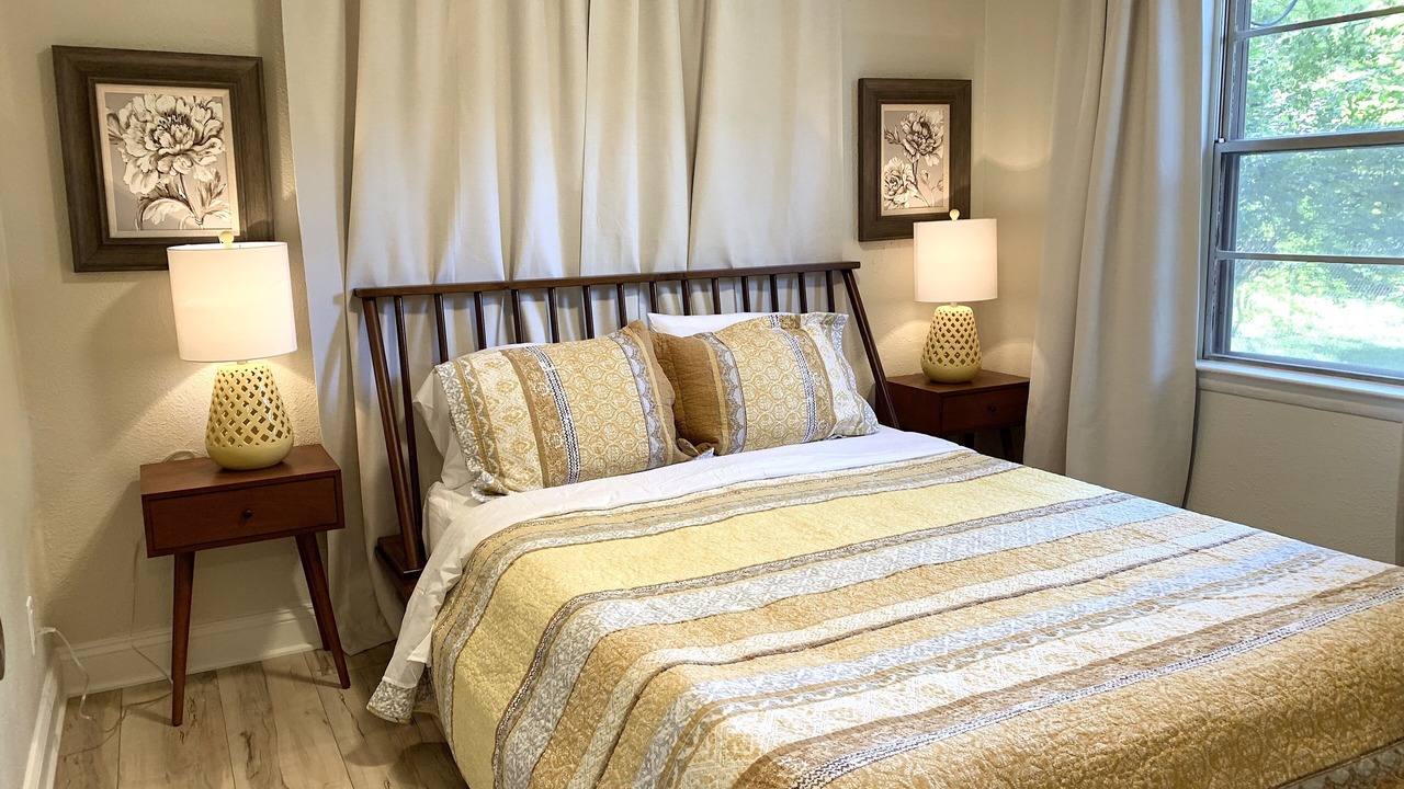 Photo of Bedroom in Topeka