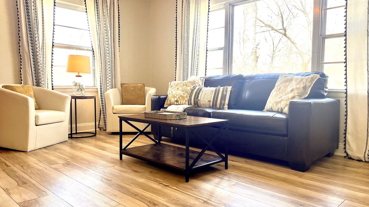 Photo of Livingroom in Topeka