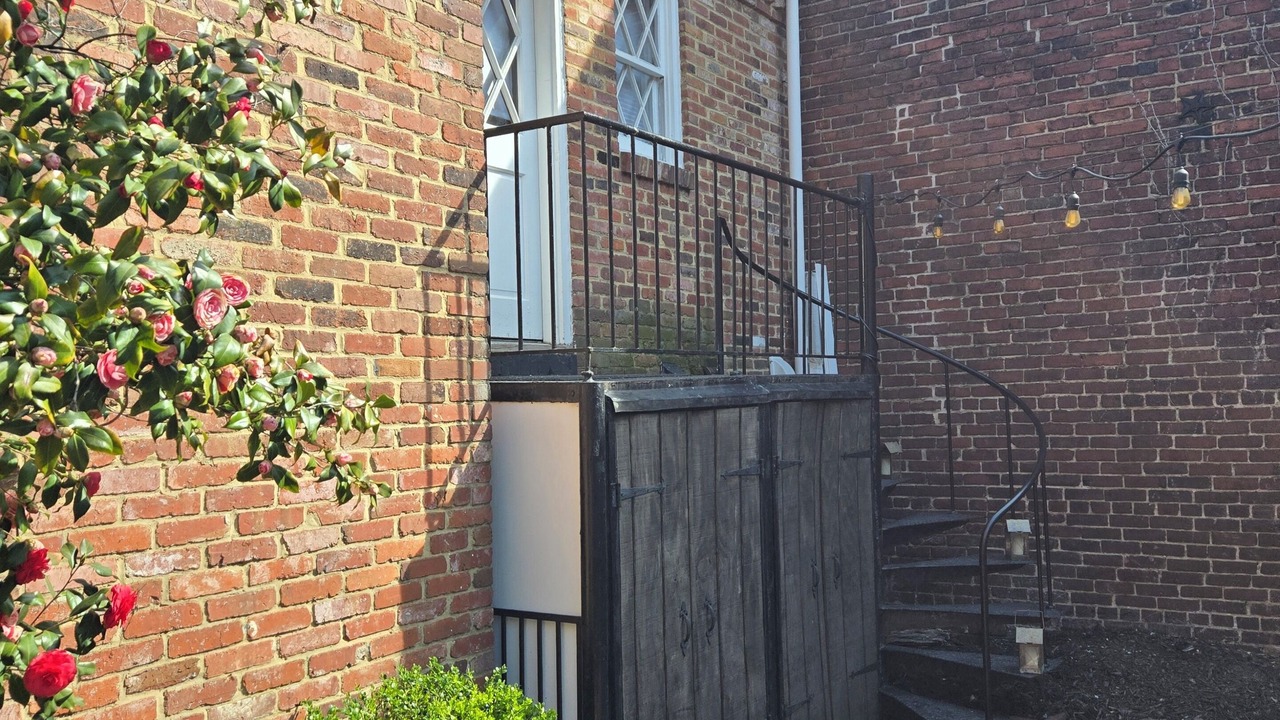 Photo of Outdoor in Old Town Alexandria