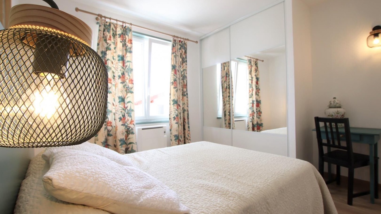 Photo of Bedroom in Sare