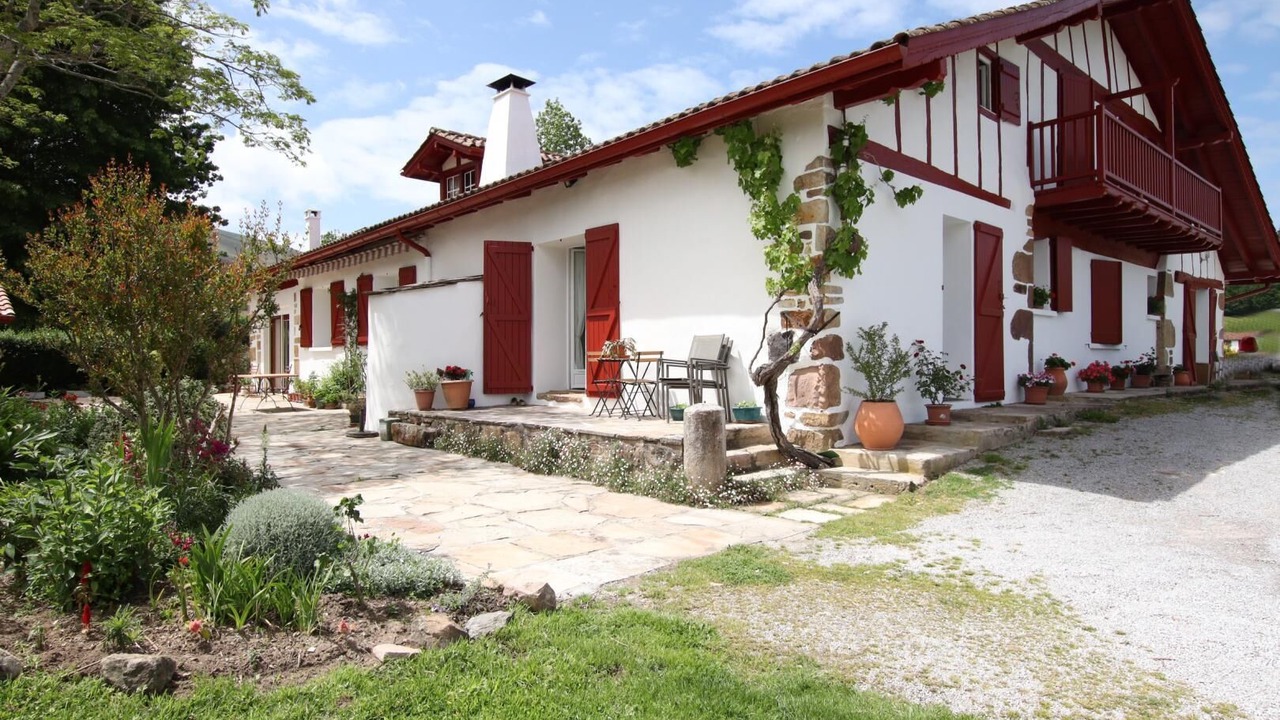 Photo of Outdoor in Sare