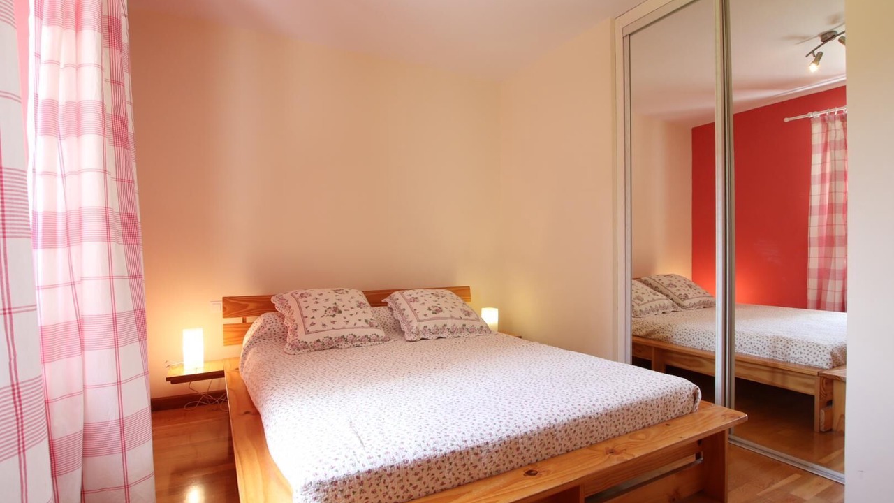 Photo of Bedroom in Sare