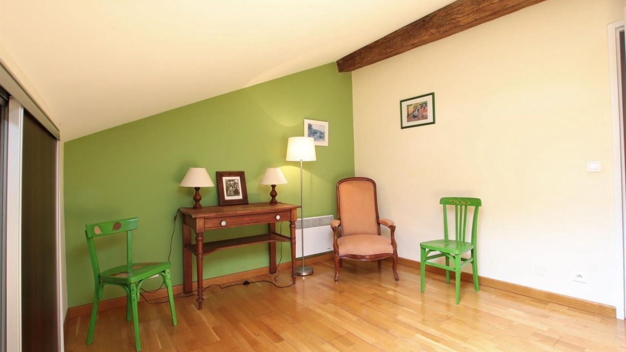 Photo of Others in Sare