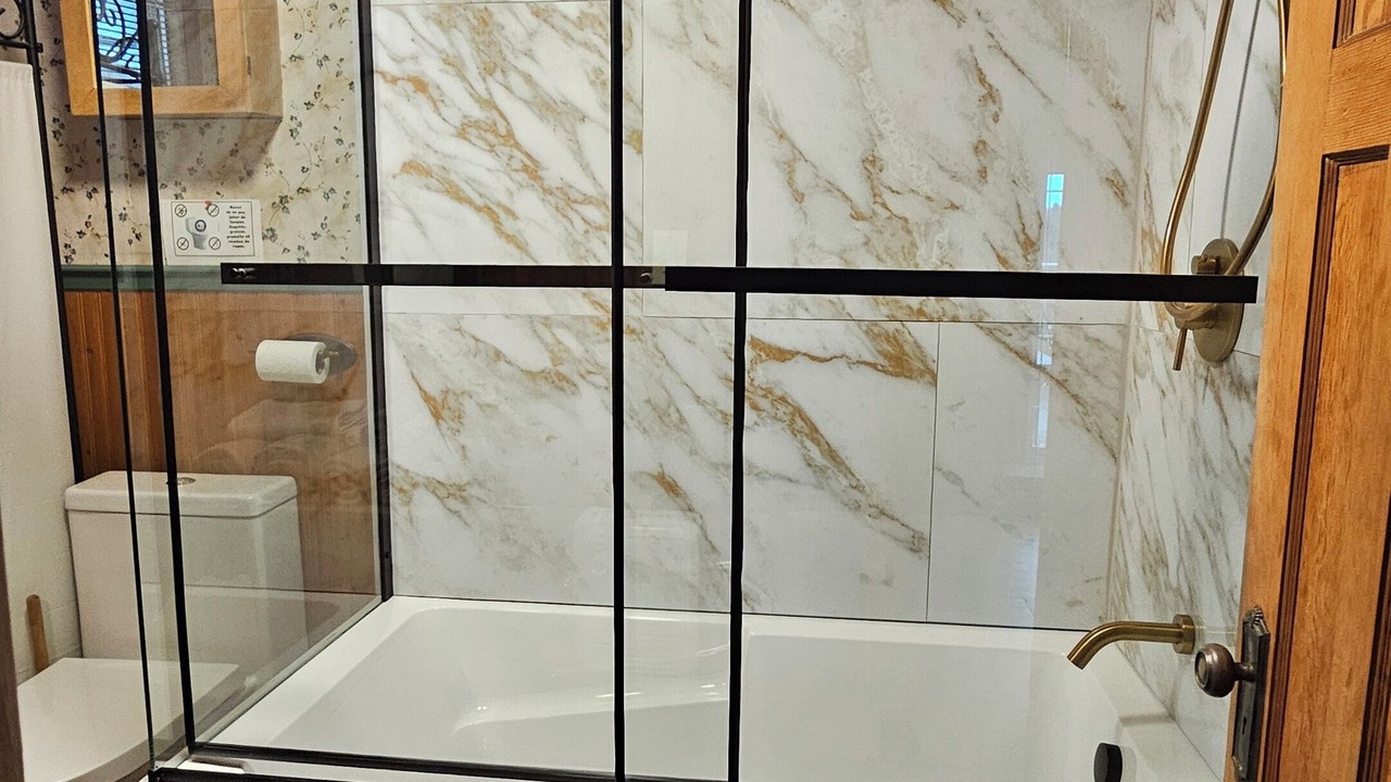 Photo of Bathroom in Rawdon