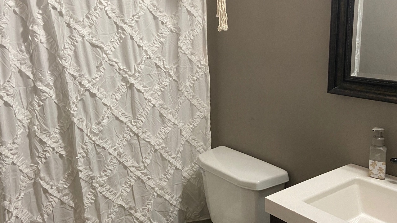 Photo of Bathroom in Counce