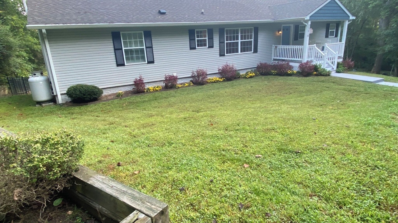 Photo of Outdoor in Louisa