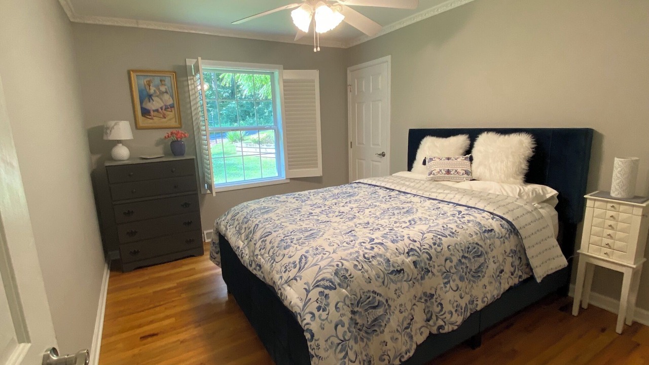 Photo of Bedroom in Louisa