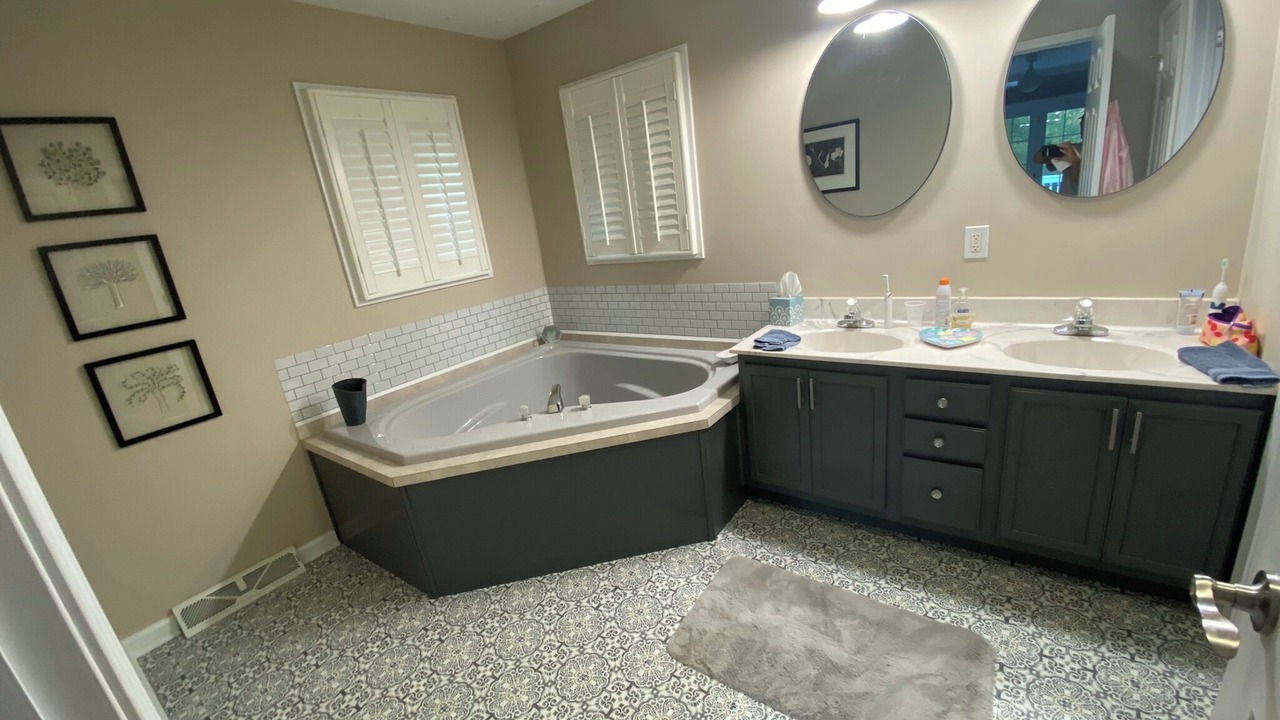 Photo of Bathroom in Louisa