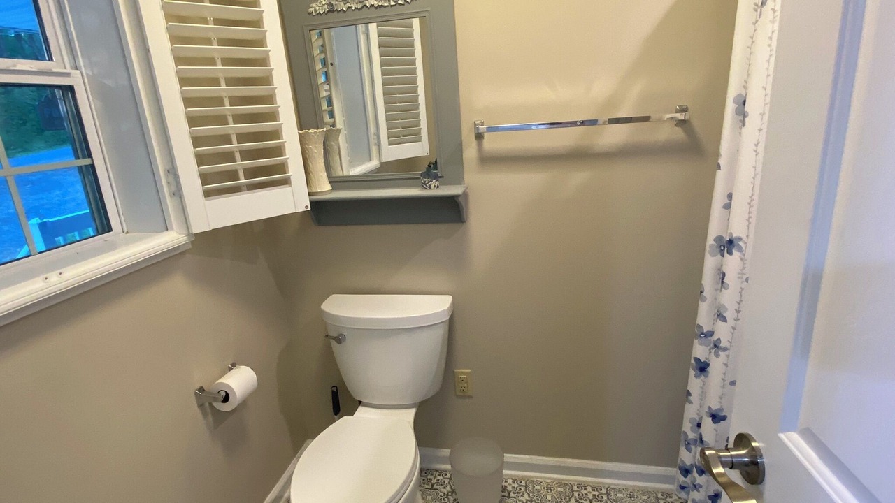 Photo of Bathroom in Louisa