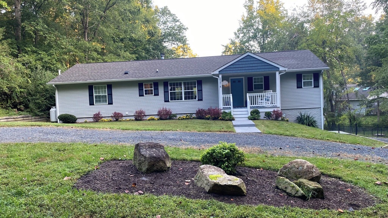 Photo of Outdoor in Louisa