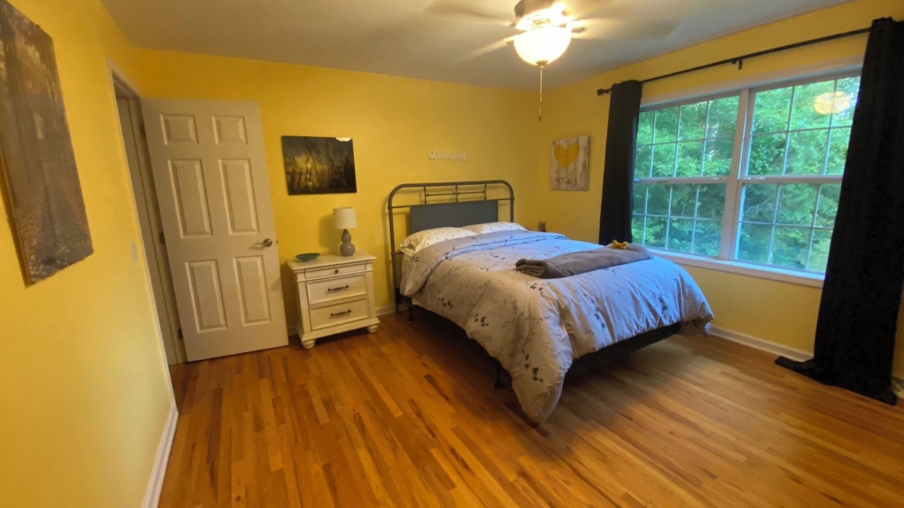Photo of Bedroom in Louisa