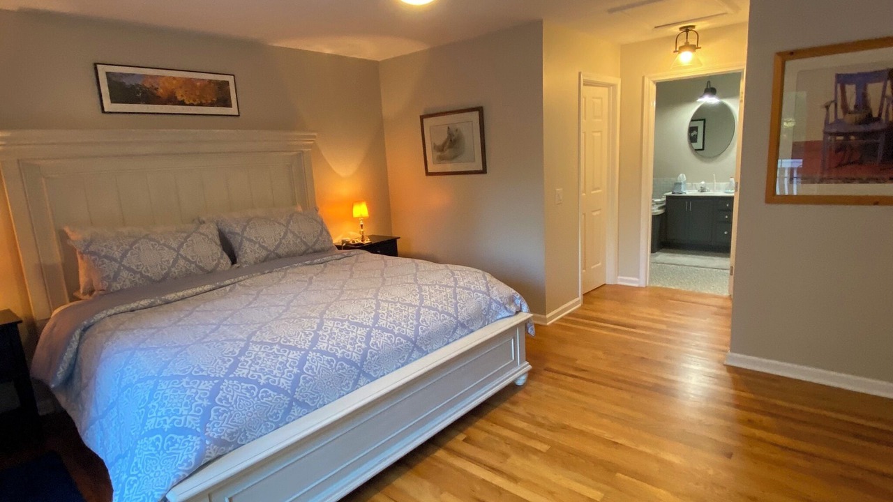 Photo of Bedroom in Louisa