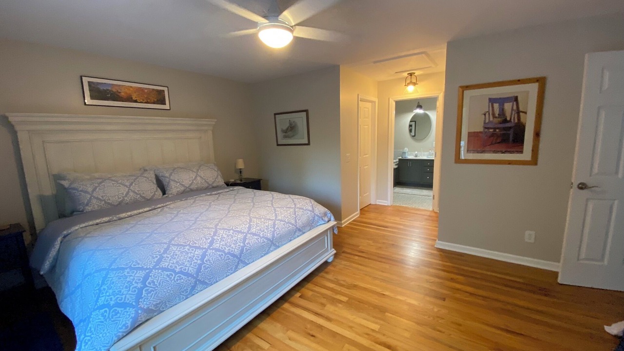 Photo of Bedroom in Louisa