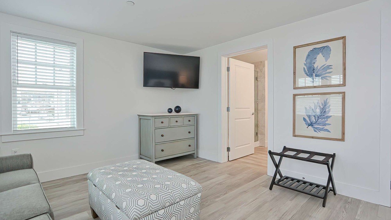Photo of Livingroom in Plymouth Cultural District