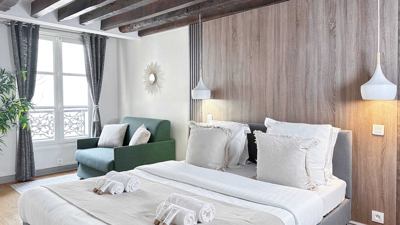 Photo of Bedroom in 6th Arrondissement