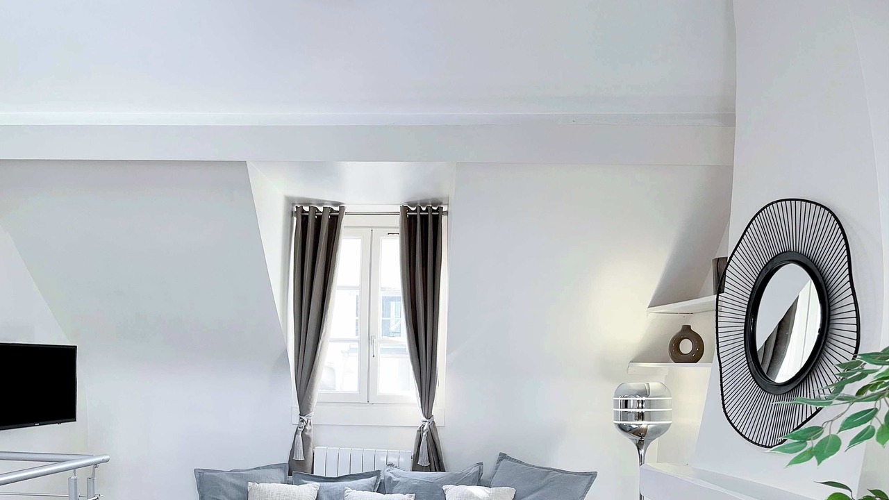 Photo of Livingroom in 6th Arrondissement