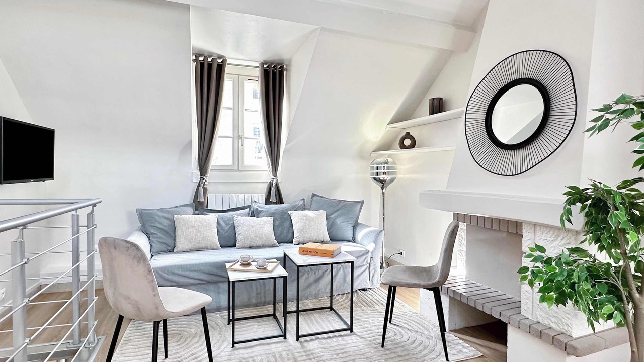 Photo of Livingroom in 6th Arrondissement
