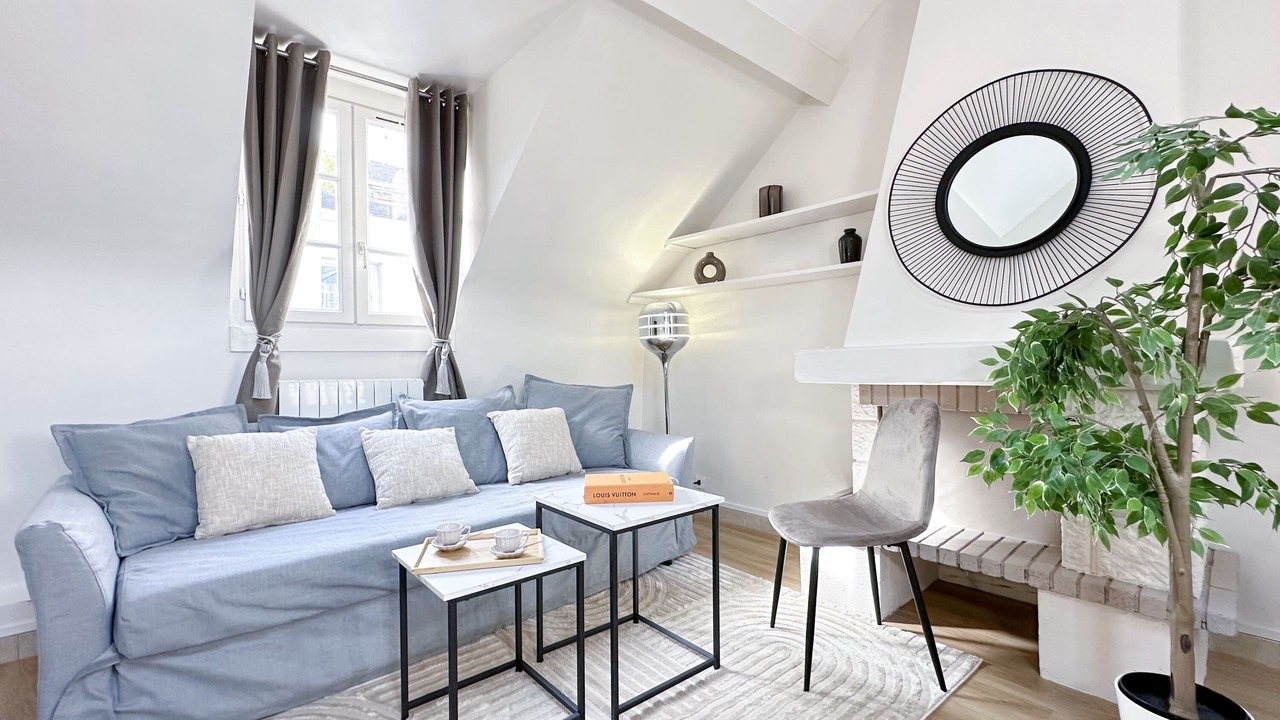 Photo of Livingroom in 6th Arrondissement