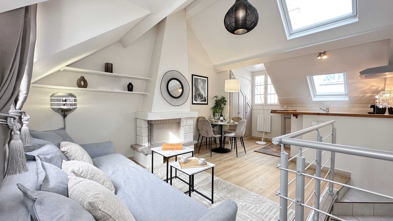 Photo of Livingroom in 6th Arrondissement