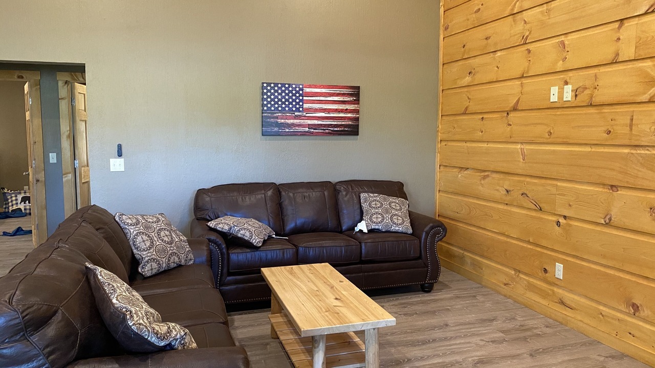 Photo of Livingroom in McHenry