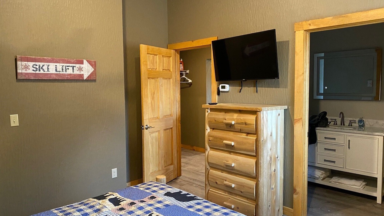 Photo of Bedroom in McHenry
