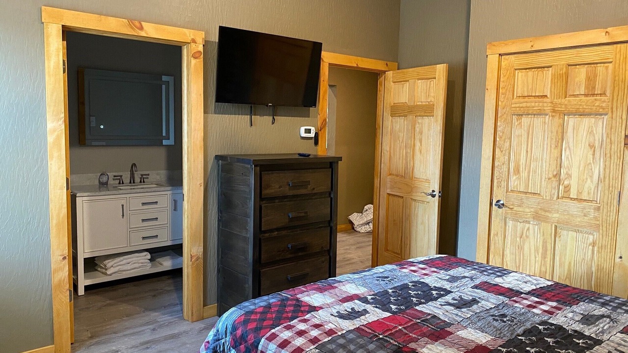 Photo of Bedroom in McHenry