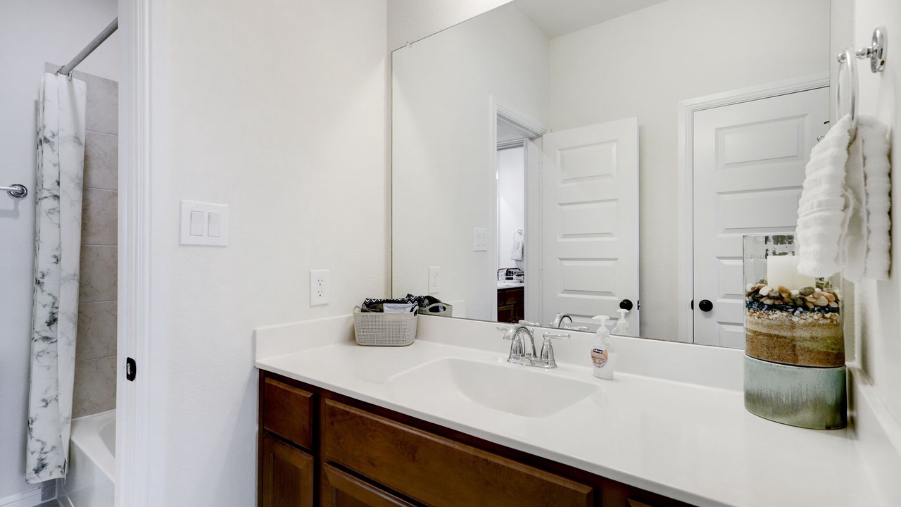 Photo of Bathroom in Clodine