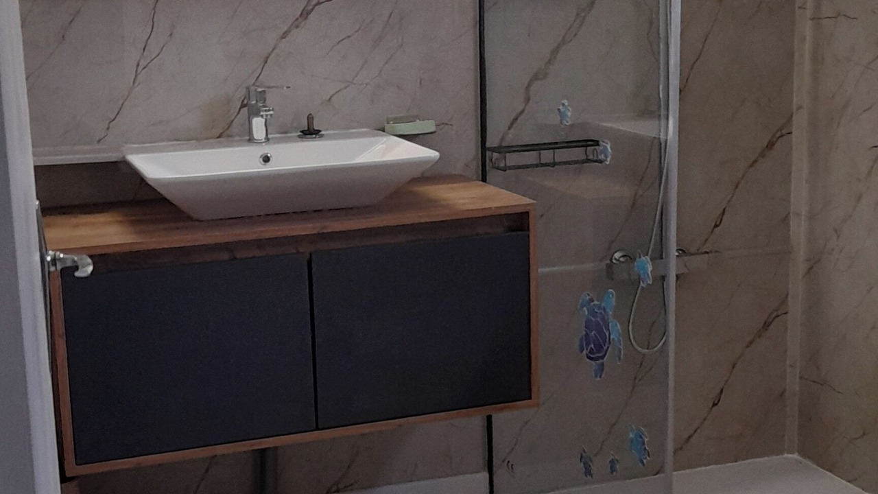 Photo of Bathroom in Perret