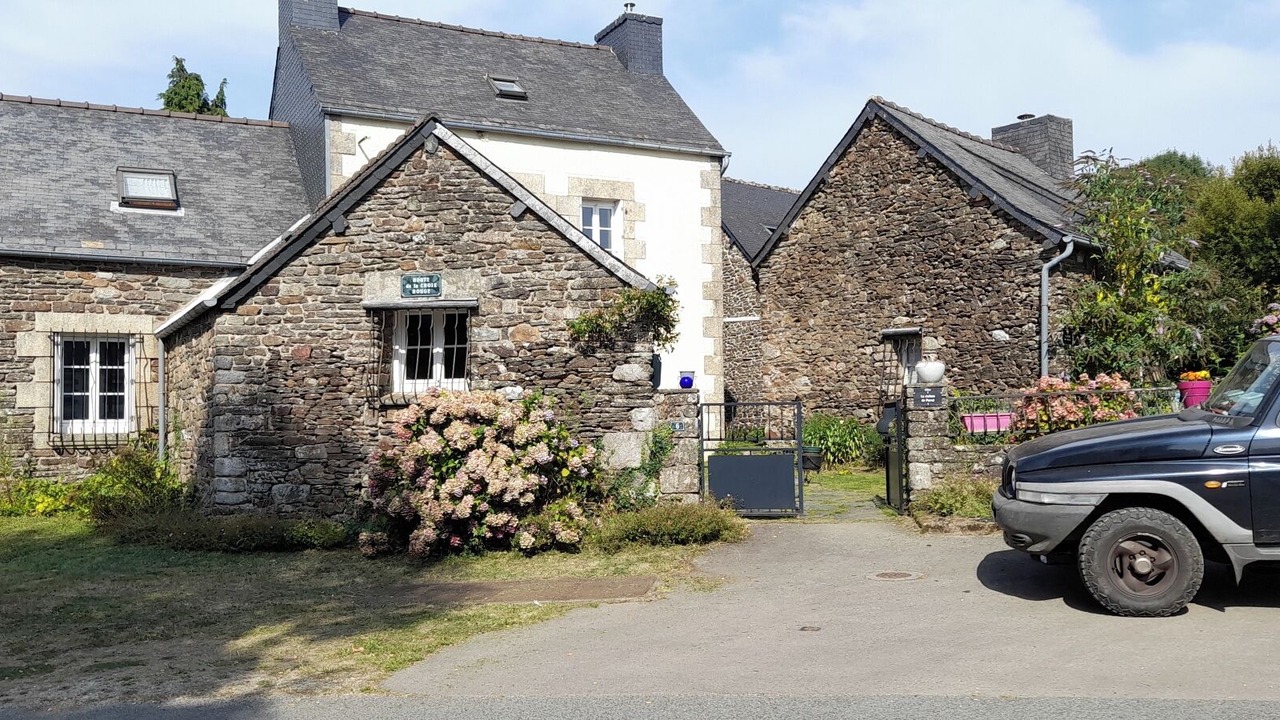 Photo of Outdoor in Perret