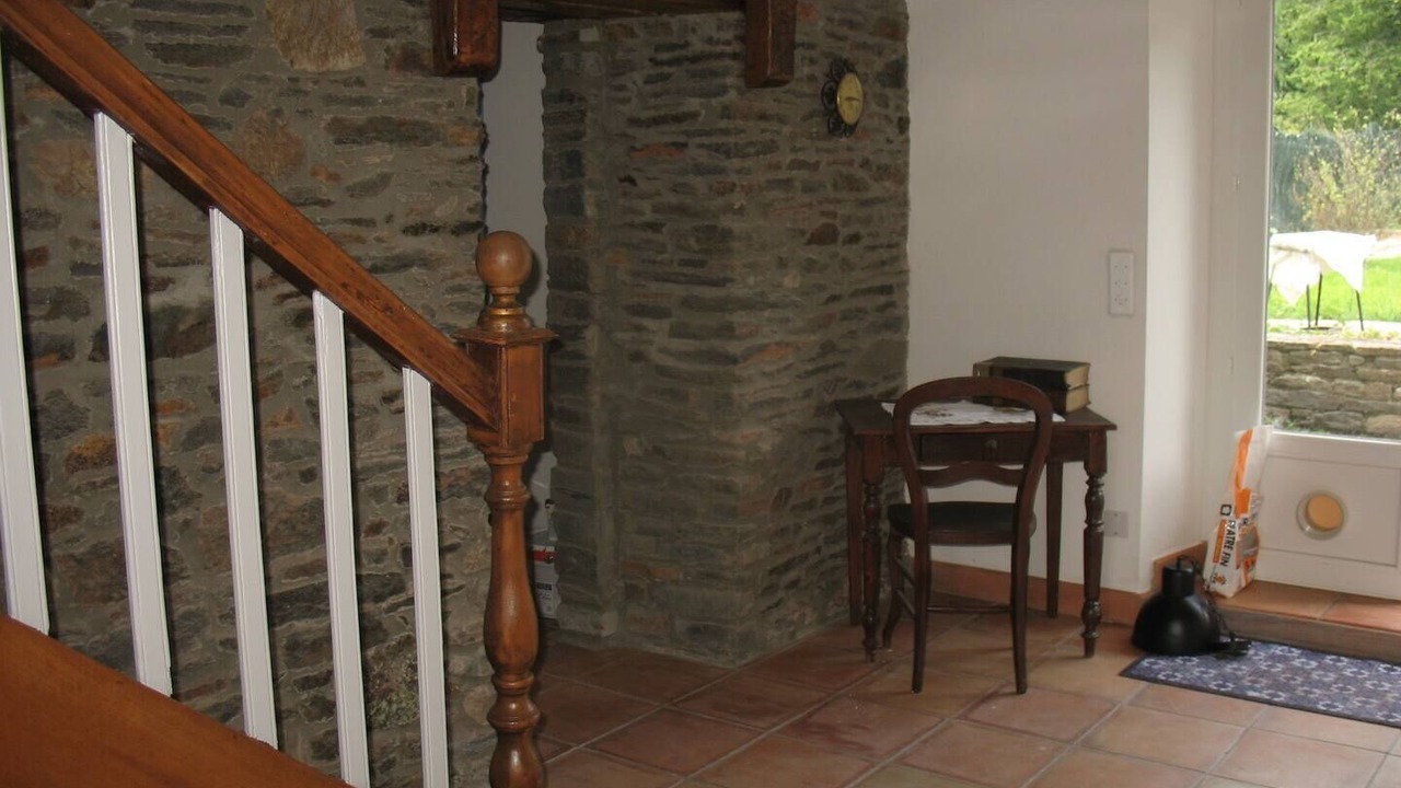 Photo of Others in Perret