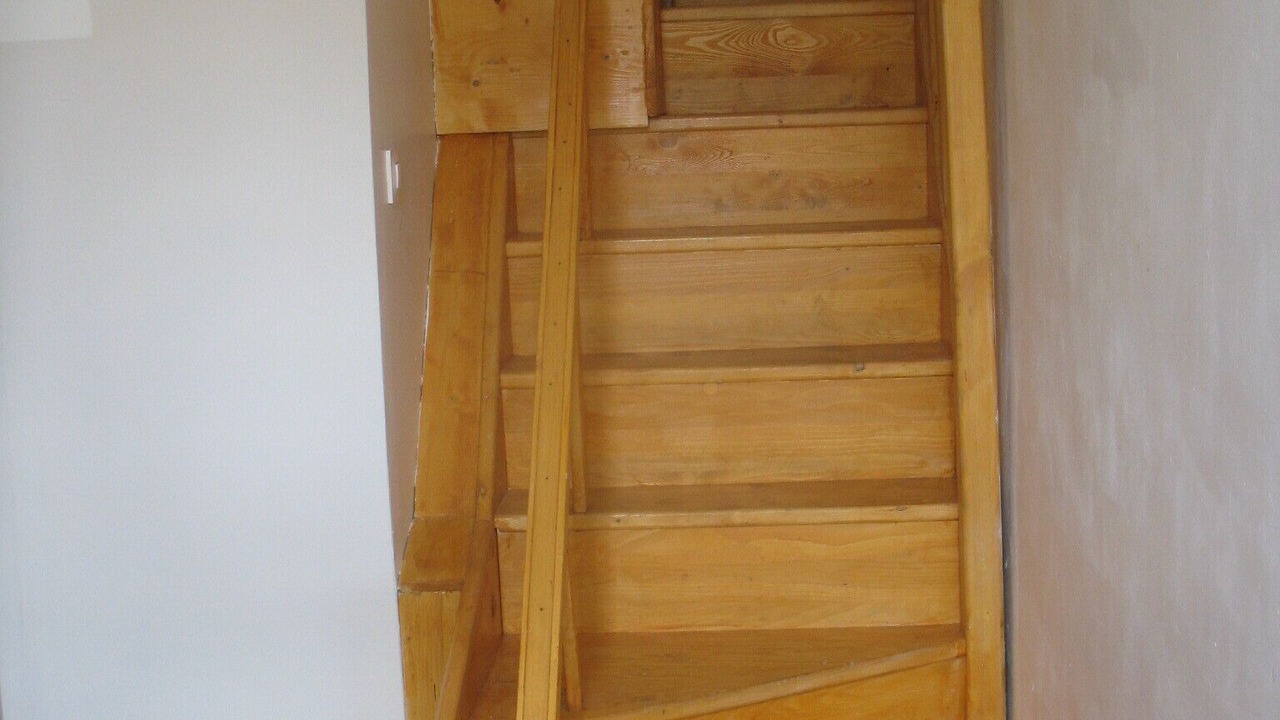 Photo of Others in Perret