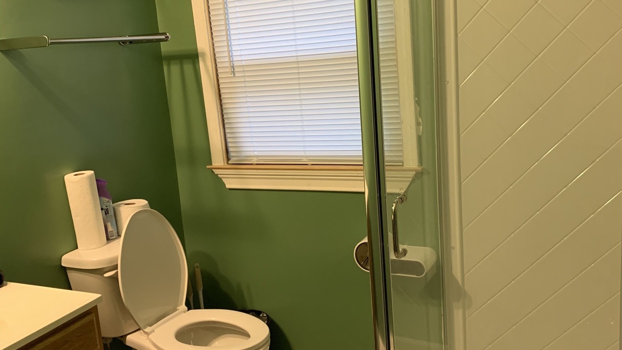 Photo of Bathroom in Tuskegee