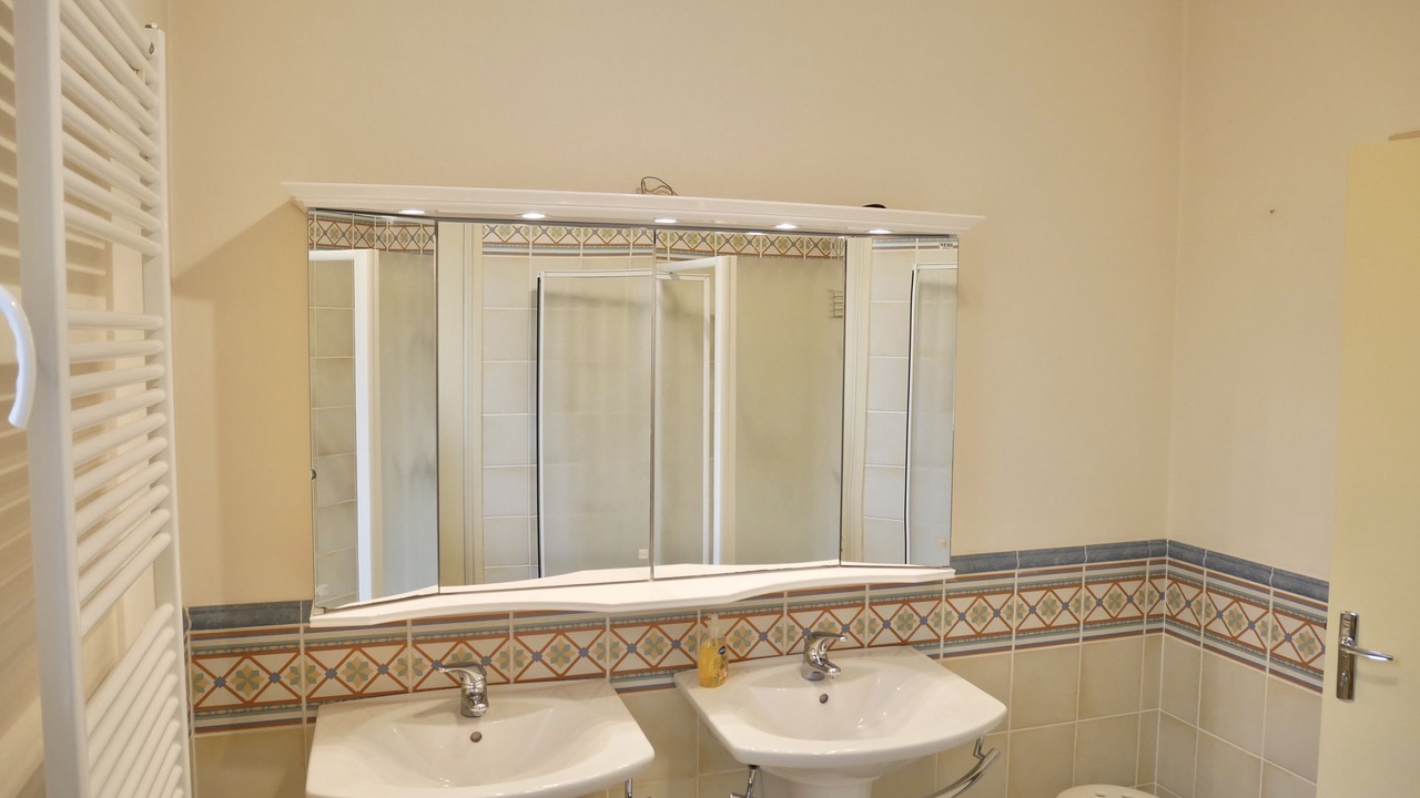 Photo of Bathroom in Saint-Avertin