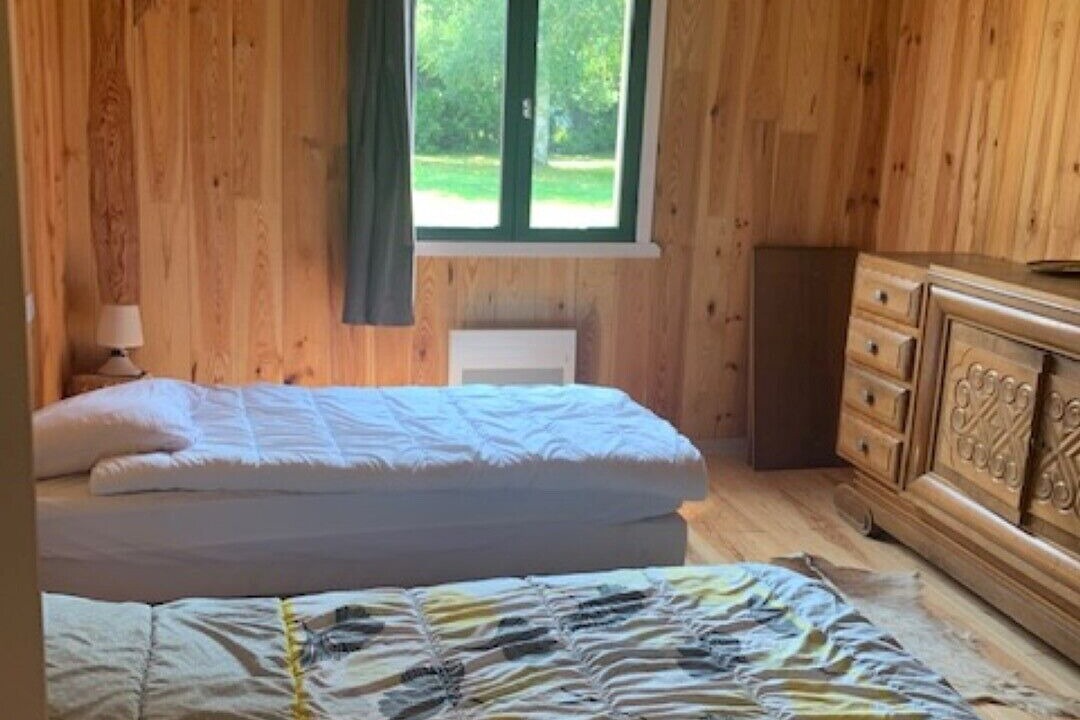 Photo of Bedroom in Luxey