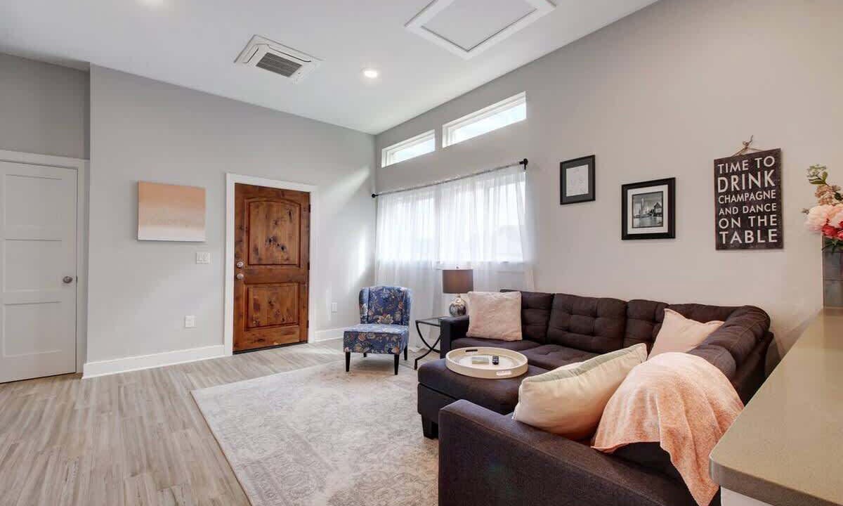 Photo of Livingroom in Austin Hills