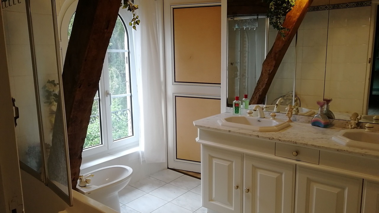 Photo of Bathroom in Renty