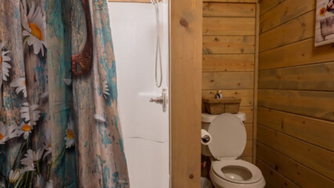Photo of Bathroom in Ringold