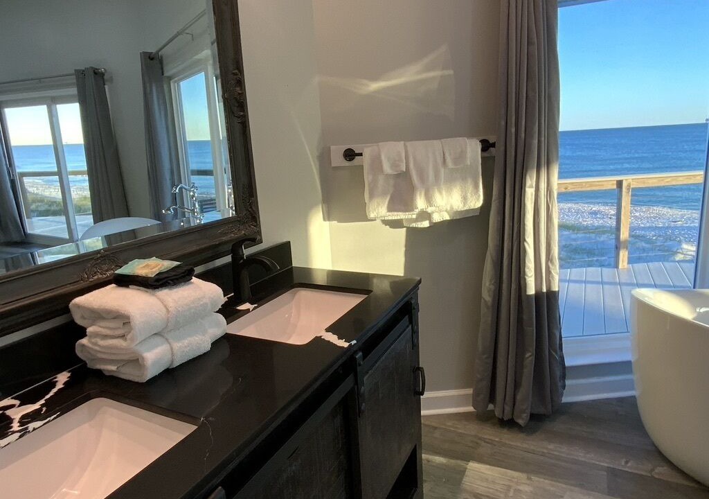 Photo of Bathroom in Southpointe