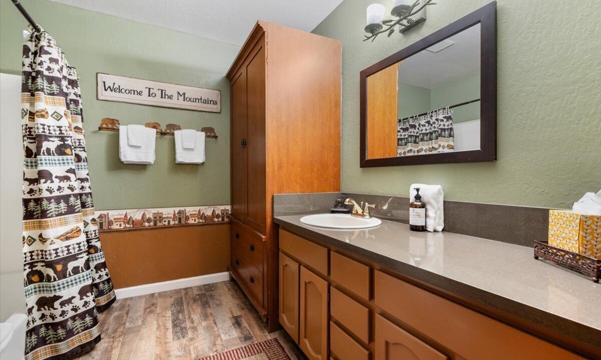 Photo of Bathroom in Kingswood Estates