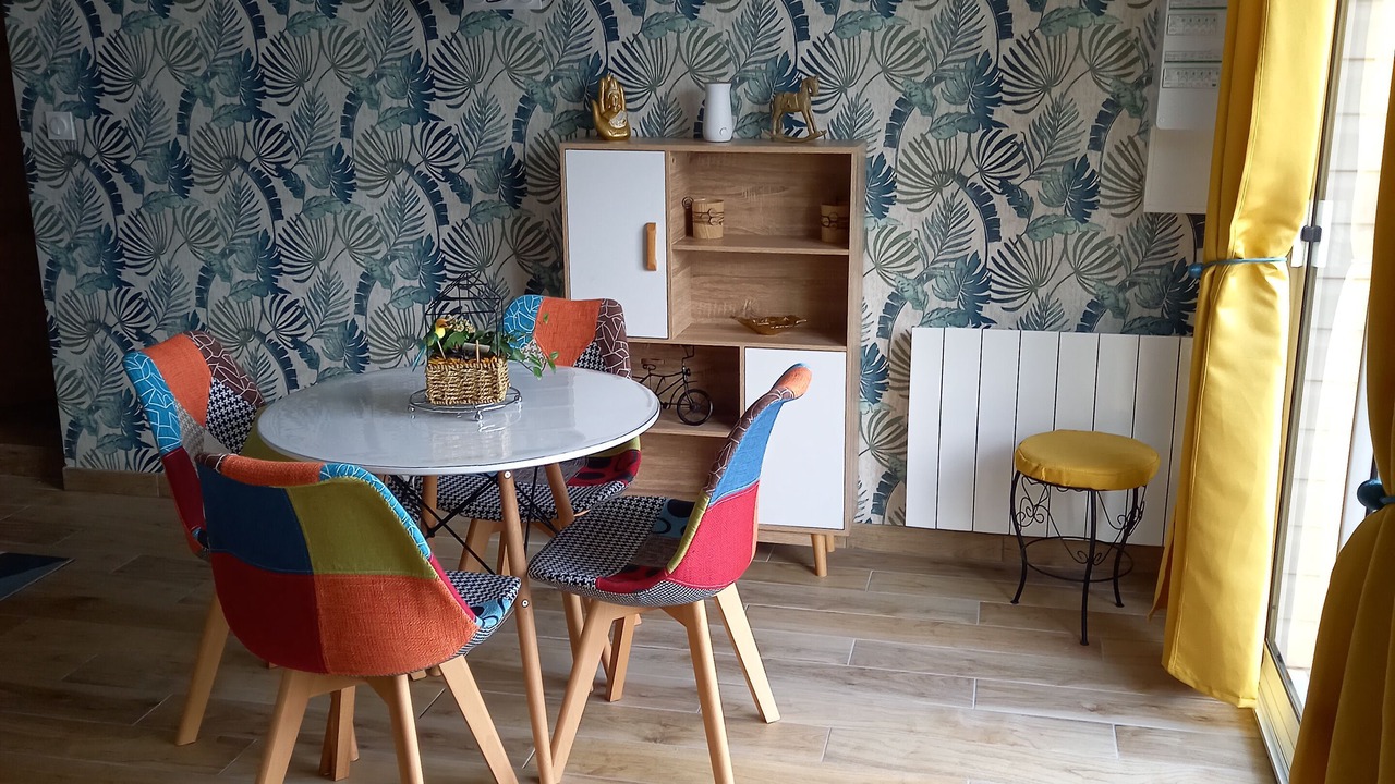 Photo of Others in Embreville