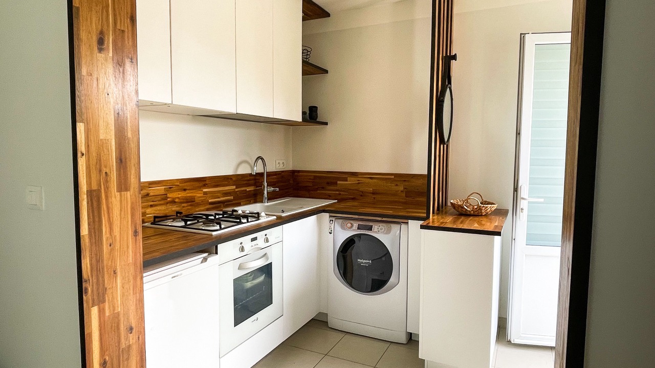 Photo of Kitchen in Saint-Marc-sur-Mer