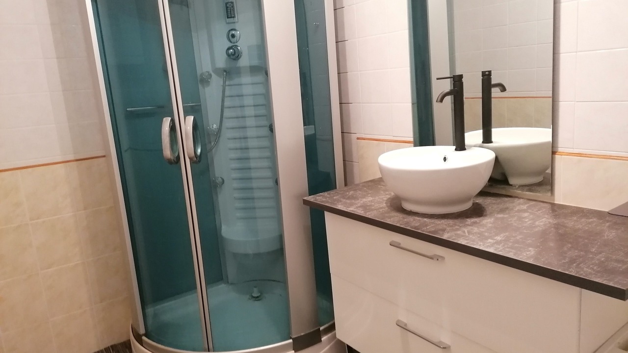 Photo of Bathroom in Roz-sur-Couesnon