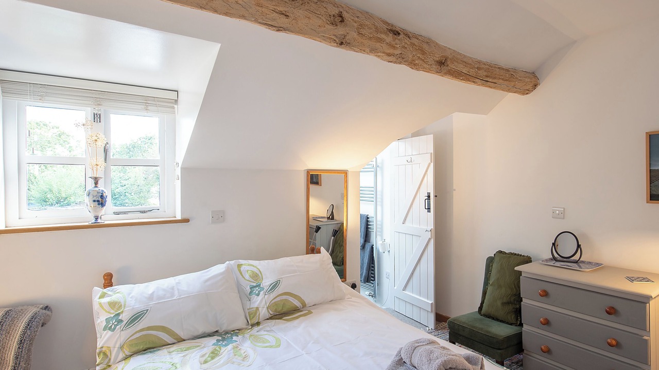 Photo of Others in Kingswood