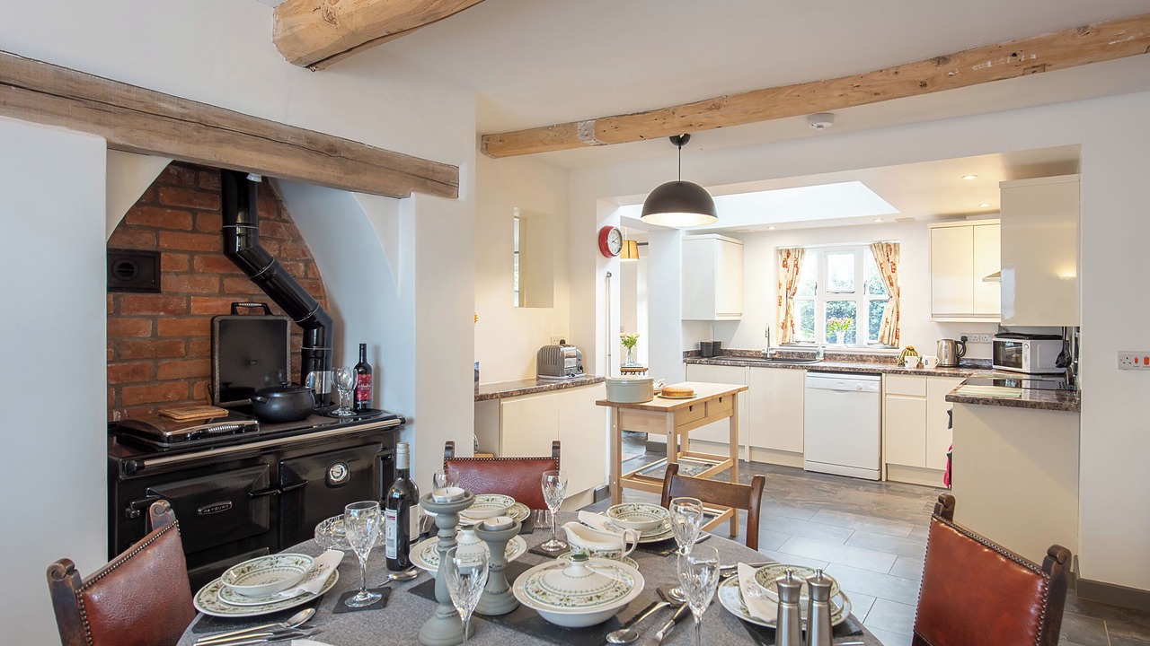 Photo of Others in Kingswood