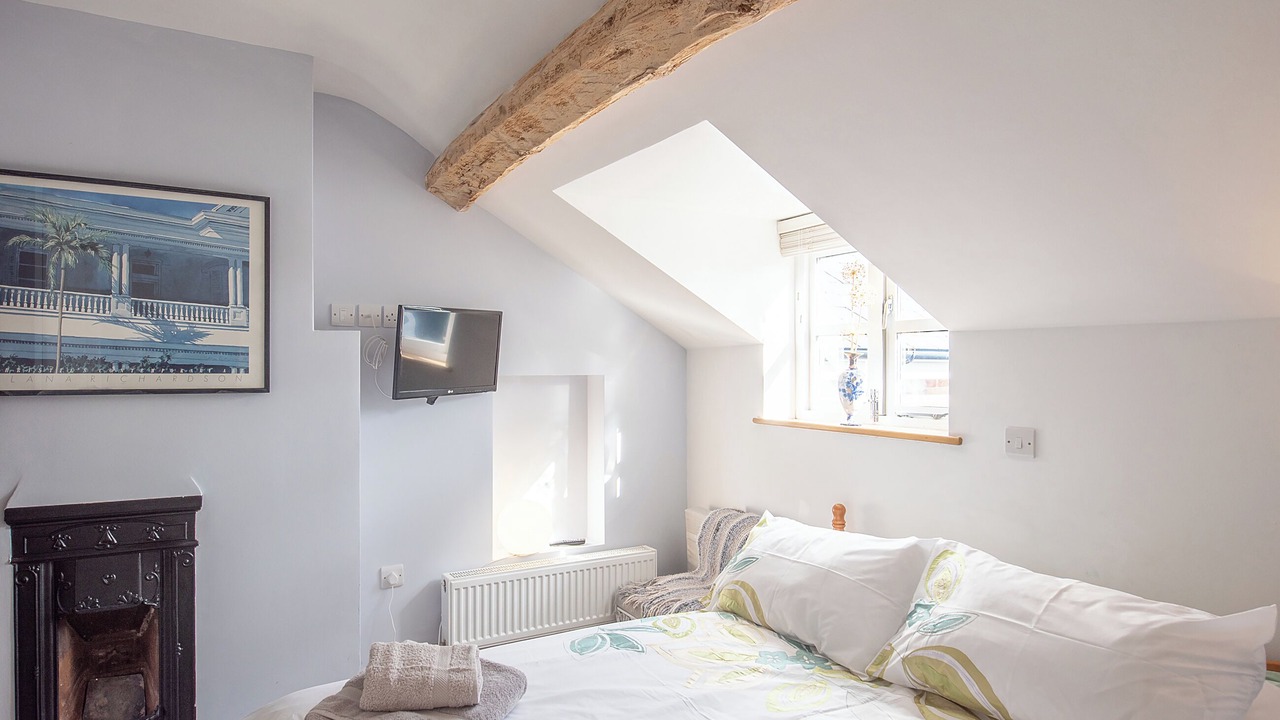 Photo of Others in Kingswood