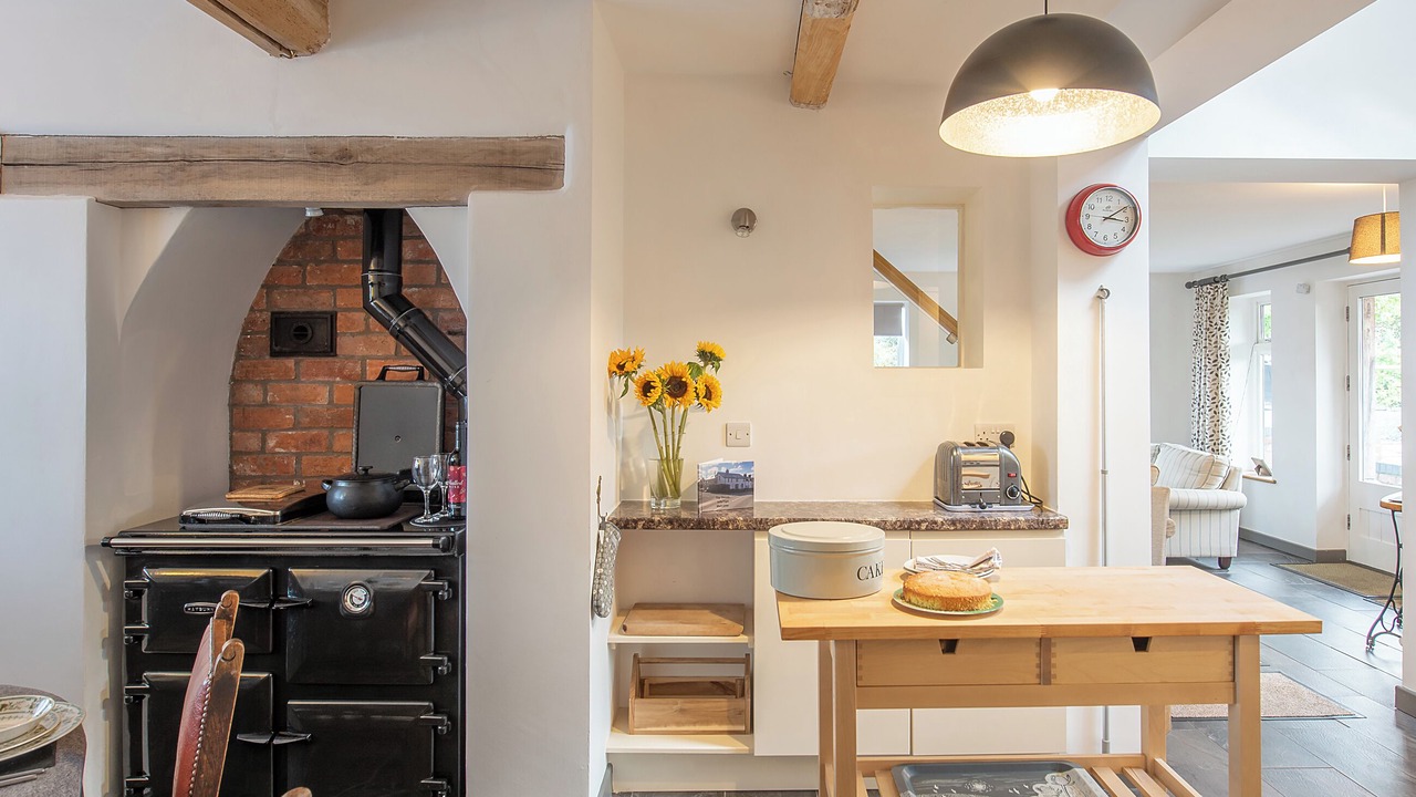 Photo of Others in Kingswood