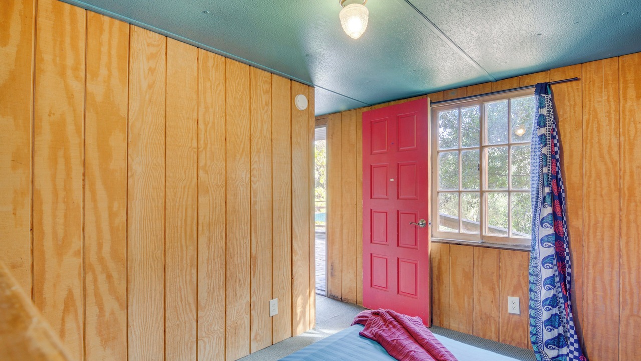 Photo of Bedroom in Topanga