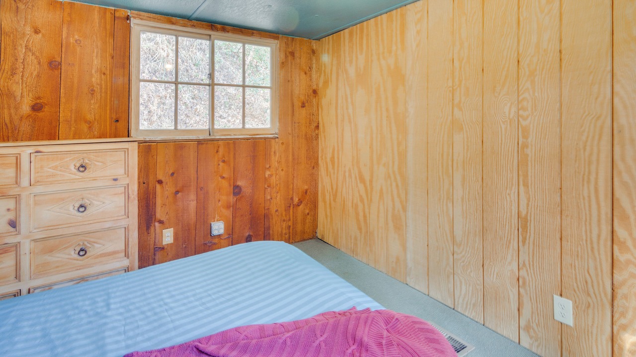 Photo of Bedroom in Topanga