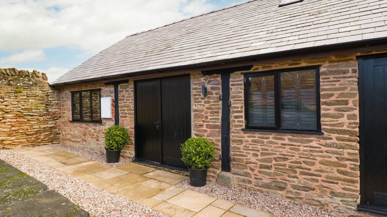 Photo of Outdoor in Pencombe